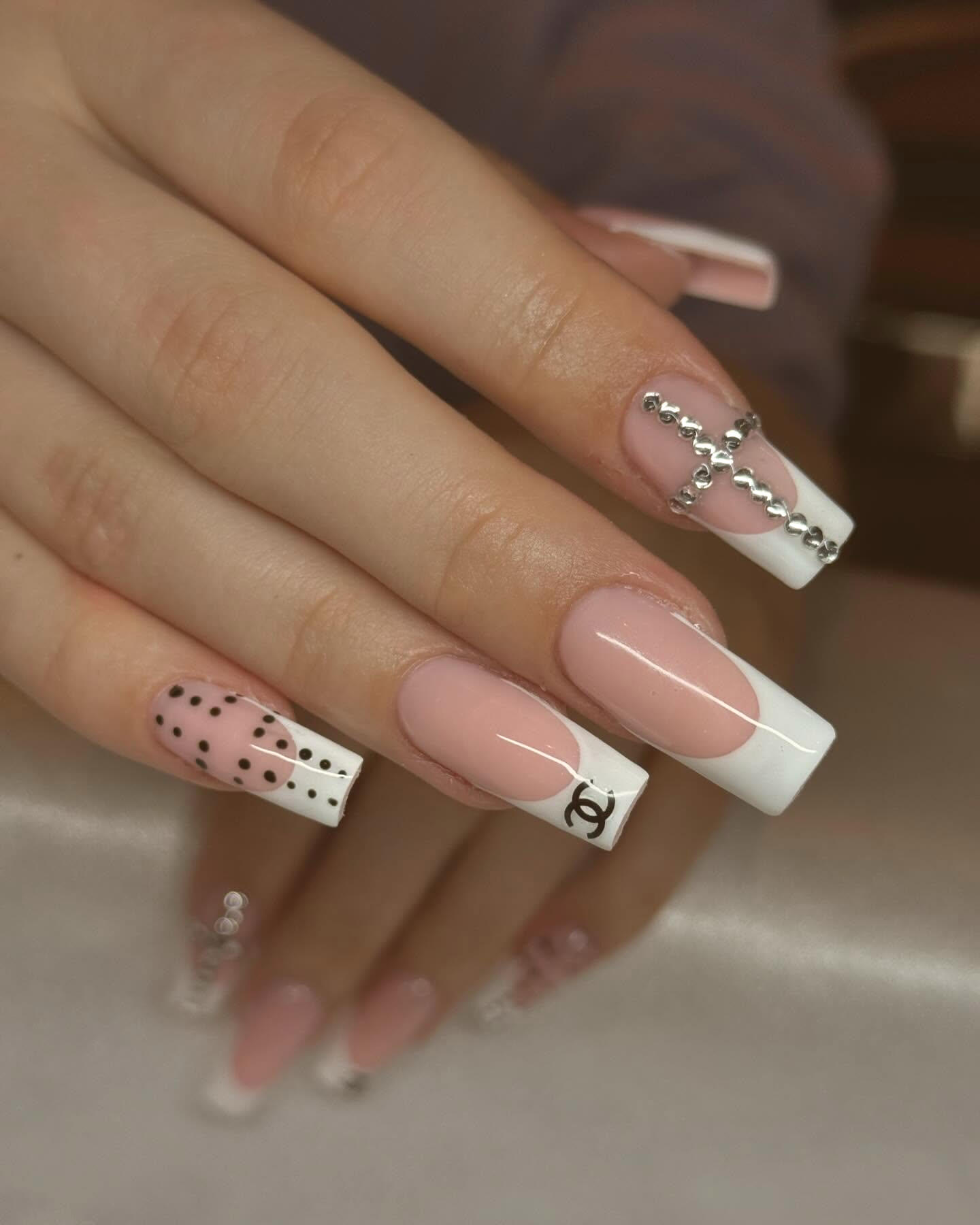 Fransförlängning Naturliga eller volym fransar