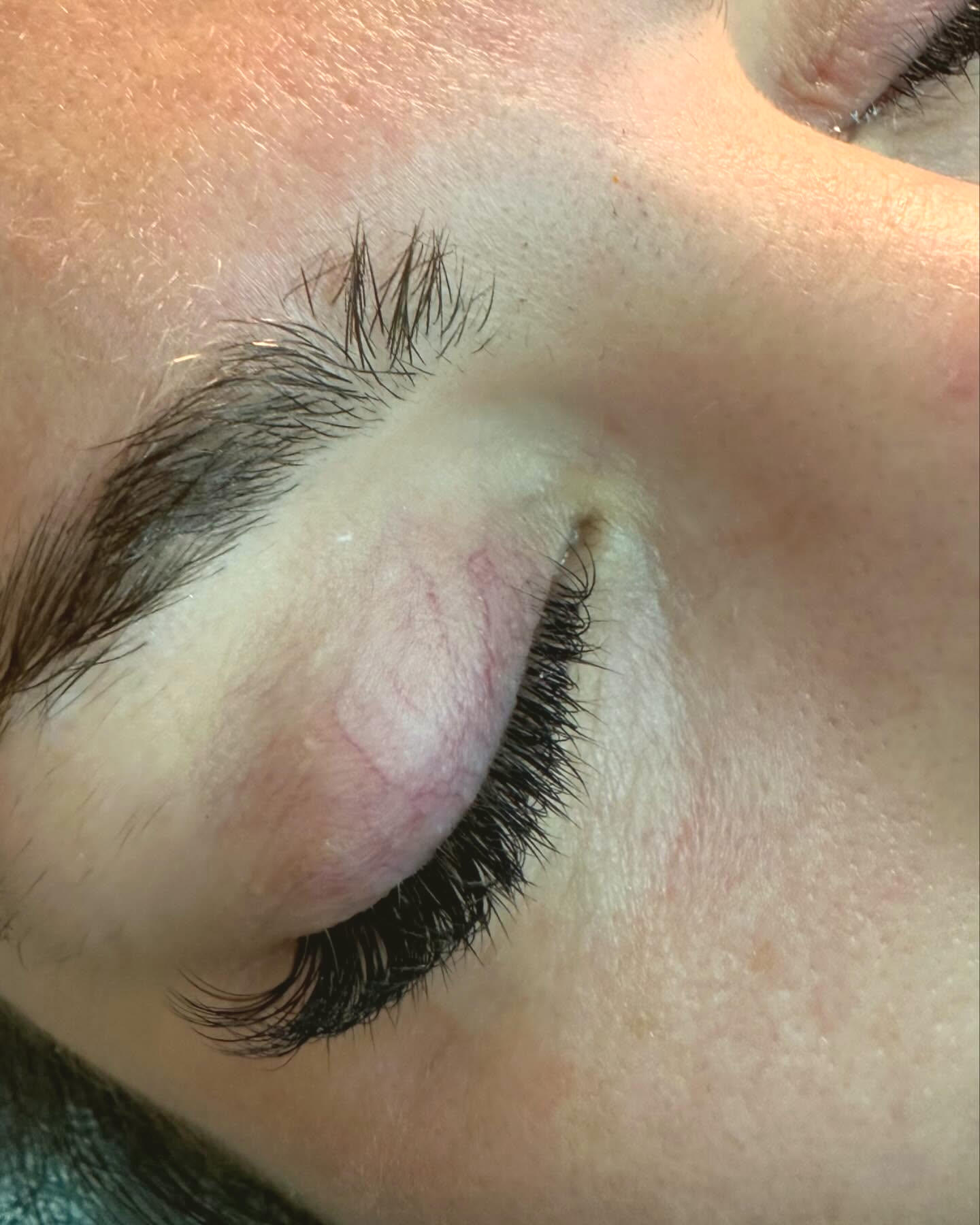 Fransförlängning Naturliga eller volym fransar